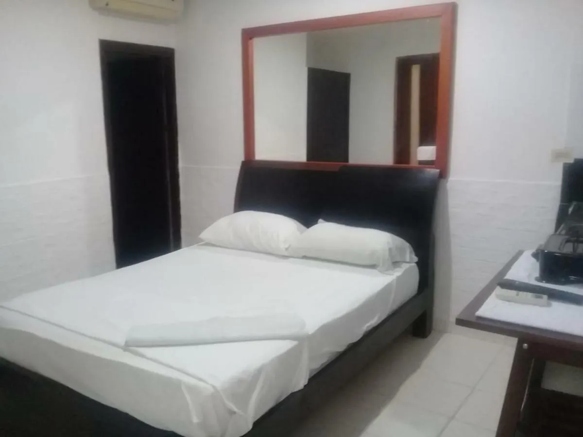 Bacano Hostel Santa Marta  Colombia